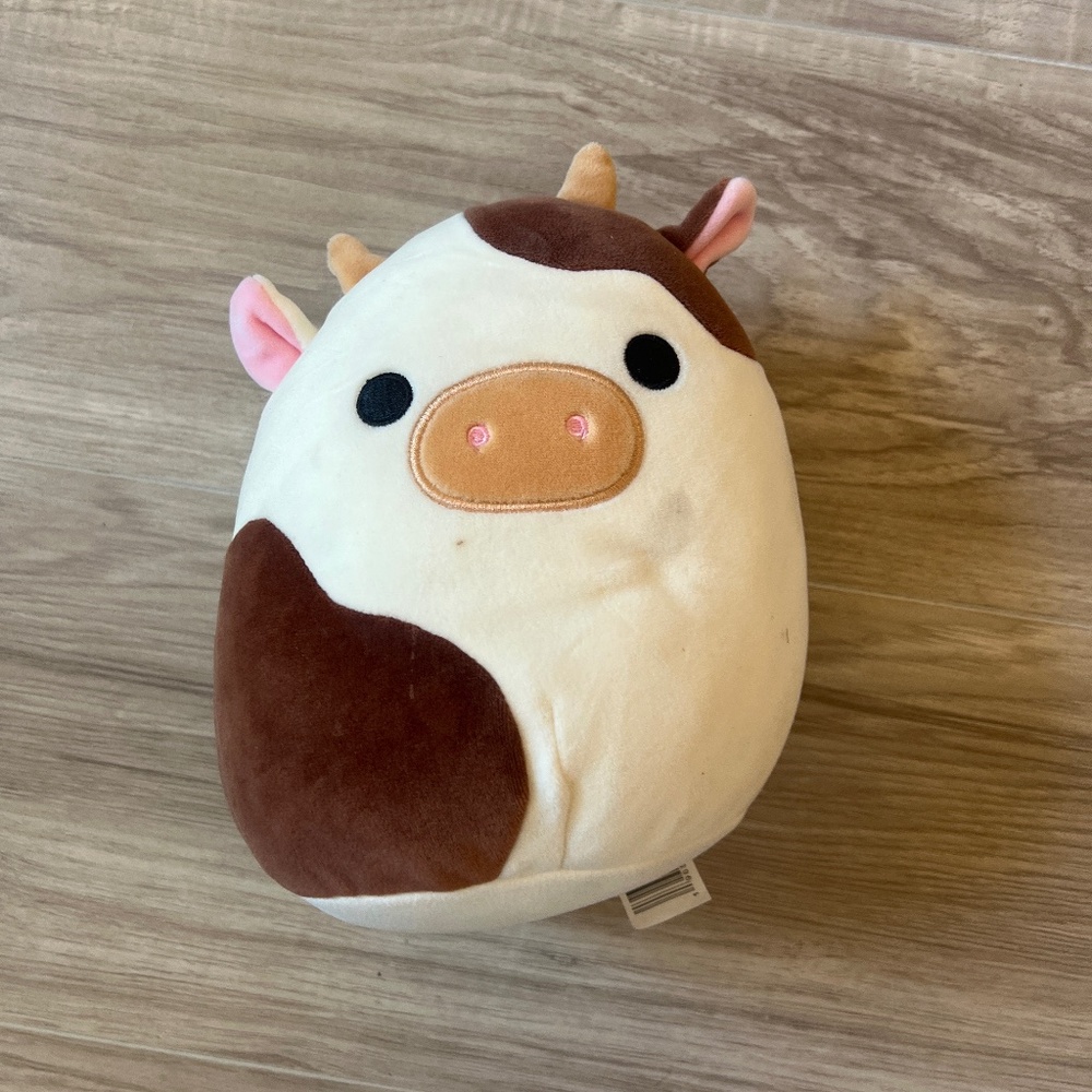 Cow squishmallow